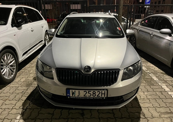 Skoda Octavia cena 35000 przebieg: 234000, rok produkcji 2015 z Warszawa małe 326